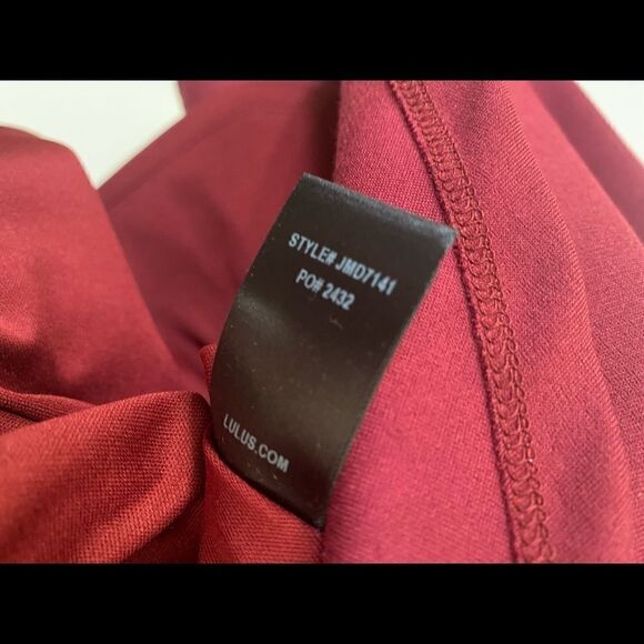 Lulus Darling Delight Dress Stretch Fitted Vneck Sleeveless Burgundy Skater NEW - Picture 10 of 11
